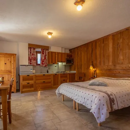 Lo Ni Di Candolle Apartment *