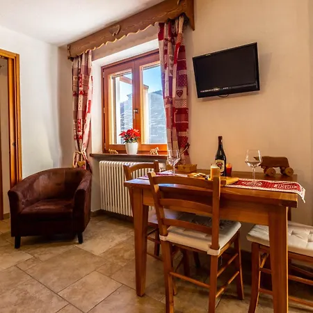 Apartment Lo Ni Di Candolle