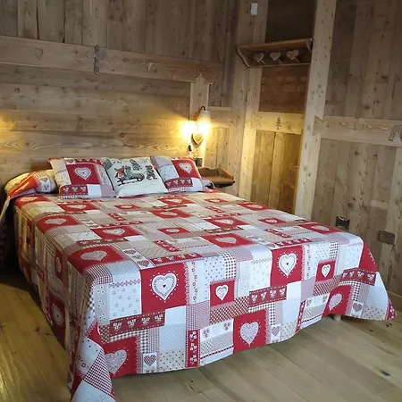 Apartment Lo Ni Di Candolle