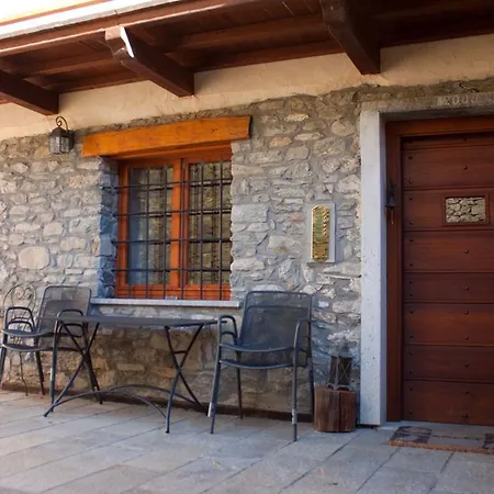 Apartment Lo Ni Di Candolle