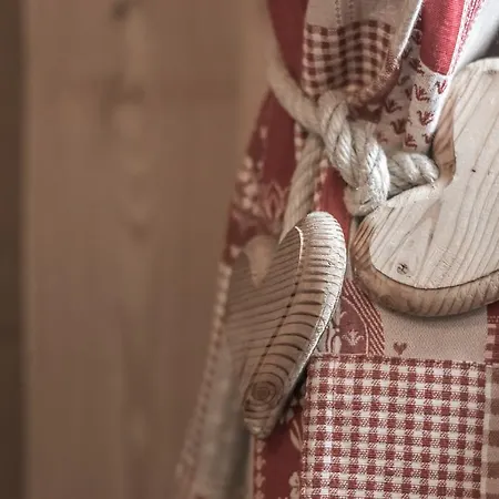 Lo Ni Di Candolle Apartament *